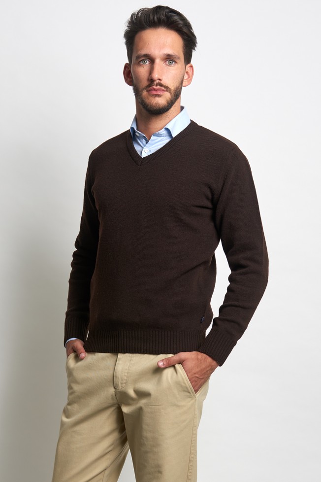 Pullover com decote em V