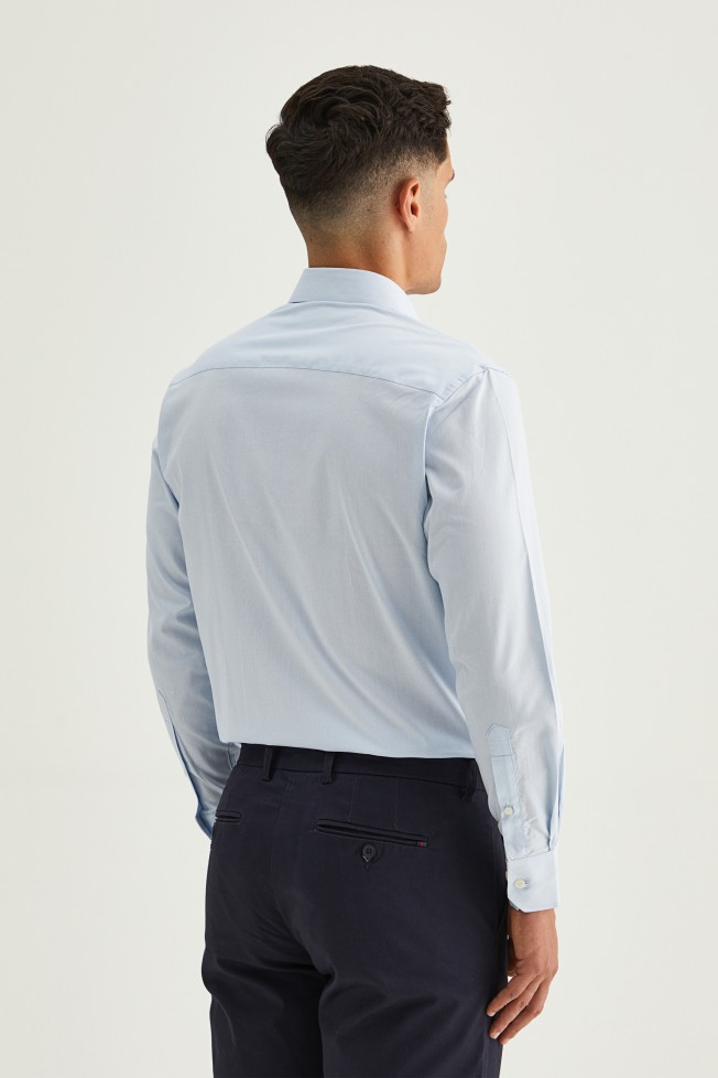 Camisa clássica regular fit Camisa clássica regular fit