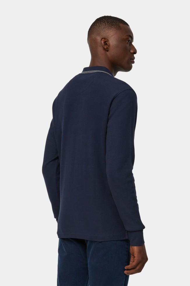 Polo de corte regular Polo de corte regular