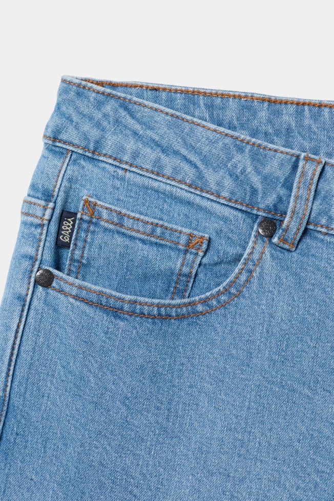 Pantalones vaqueros de corte regular Pantalones vaqueros de corte regular