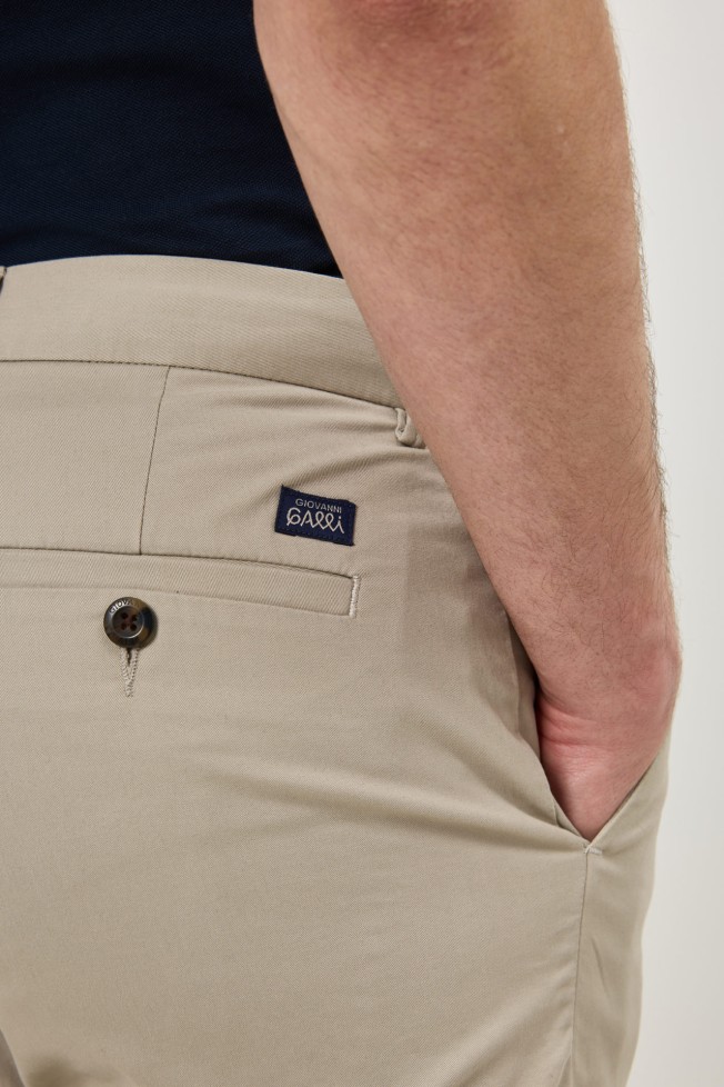 Cal�as chino slim fit